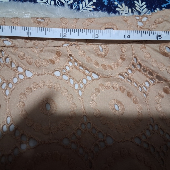Banana Republic Cream A-Line Embellished Skirt - Picture 6 of 8